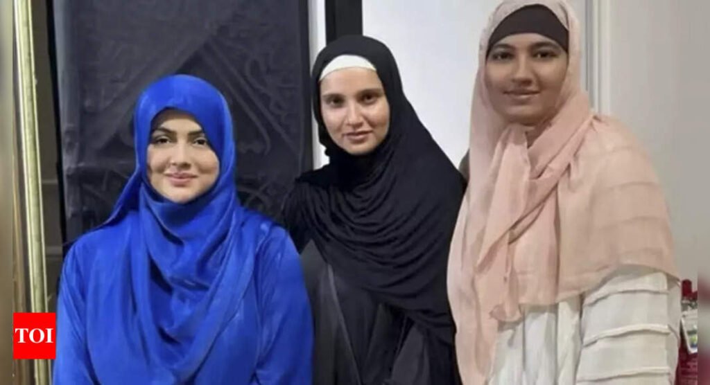 Sania Mirza and Sana Khan accompany their families to the Hajj, Anam Mirza shares touching photos | Hindi Movie News Filmymeet