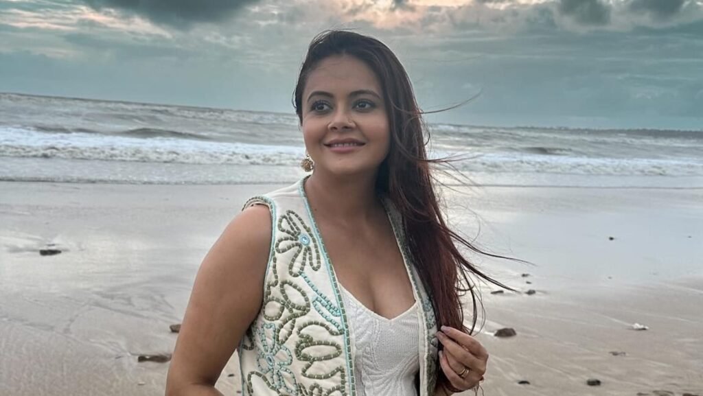 Devoleena Bhattacharjee on pregnancy rumours: 'I'm sure if anyone intrudes on your personal space you wouldn’t like it' FilmyMeet