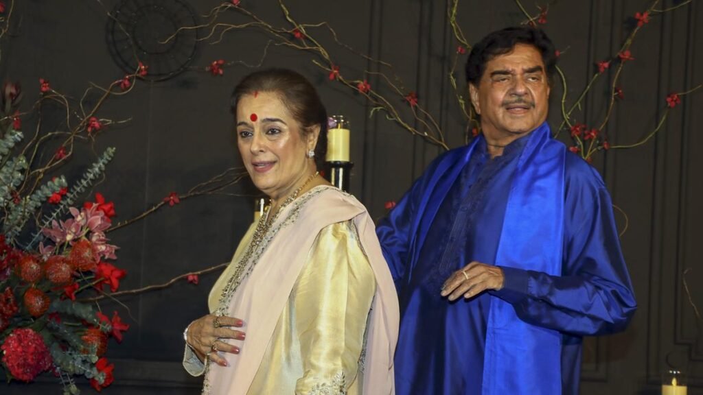 Luv Sinha shares health update on father Shatrughan Sinha: No surgical procedure done FilmyMeet