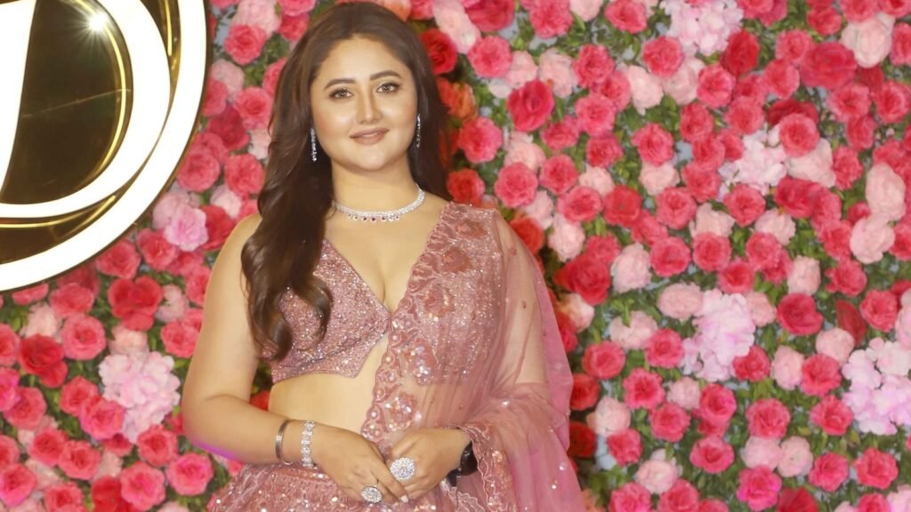 Rashami Desai recalls being homeless with ₹3.5 crore debt after divorce: ‘Even my friends thought I was difficult’ | Bollywood FilmyMeet