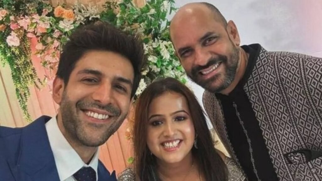 Kartik Aaryan attends wedding of Satyaprem Ki Katha director Sameer Vidwans, says the love story bloomed on set | Bollywood FilmyMeet