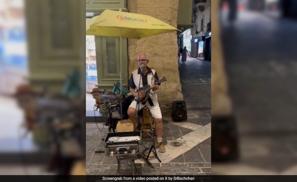 Amitabh Bachchan Reacts To A Fan Singing Kabhi Kabhie Mere Dil Mein In Europe