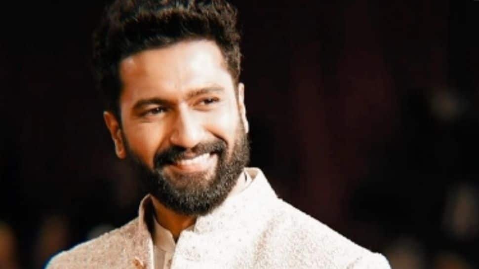 IIFA 2024: Vicky Kaushal Joins Shah Rukh Khan And Karan Johar As Host | People News Filmymeet