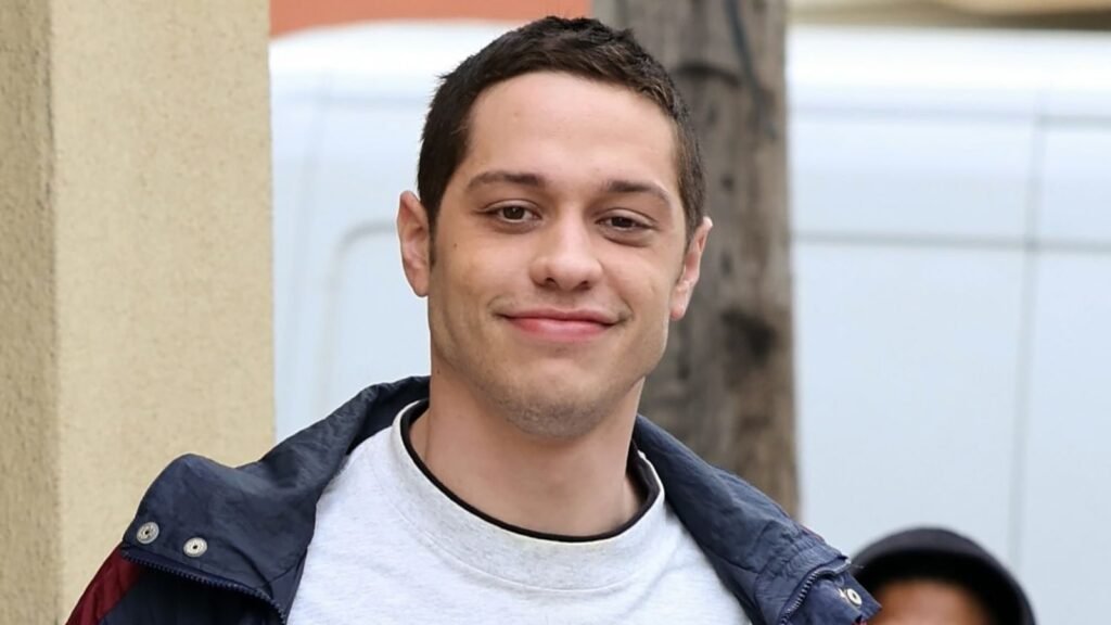 Pete Davidson checks into facility for mental health treatment: Report | Hollywood FilmyMeet