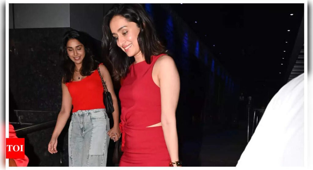 'Stree 2' star Shraddha Kapoor steps out in style for a dinner date with girlfriends -Video inside | Filmymeet