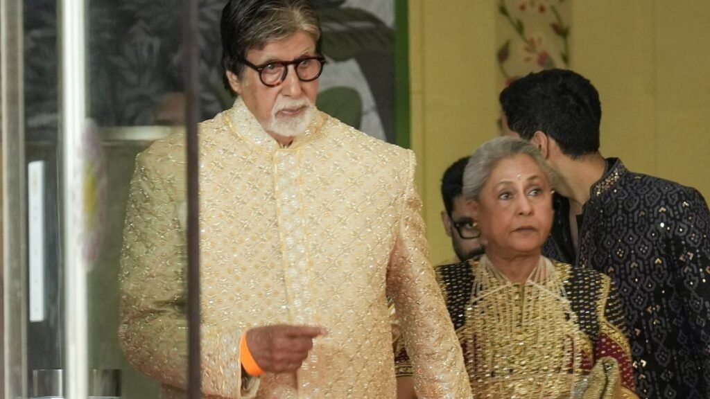 When Amitabh Bachchan stood up for Jaya Bachchan using her maiden name Bhaduri: ‘She is more famous…’ | Bollywood FilmyMeet