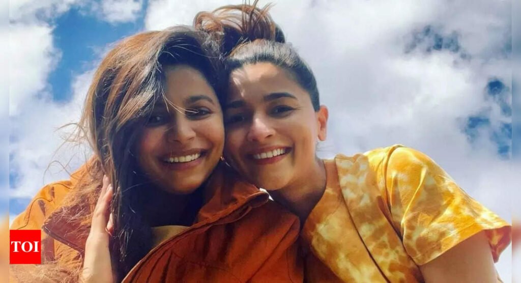 Alia Bhatt on supporting sister Shaheen Bhatt during her battle with depression: 'I have great admiration for the way she handles it' Filmymeet