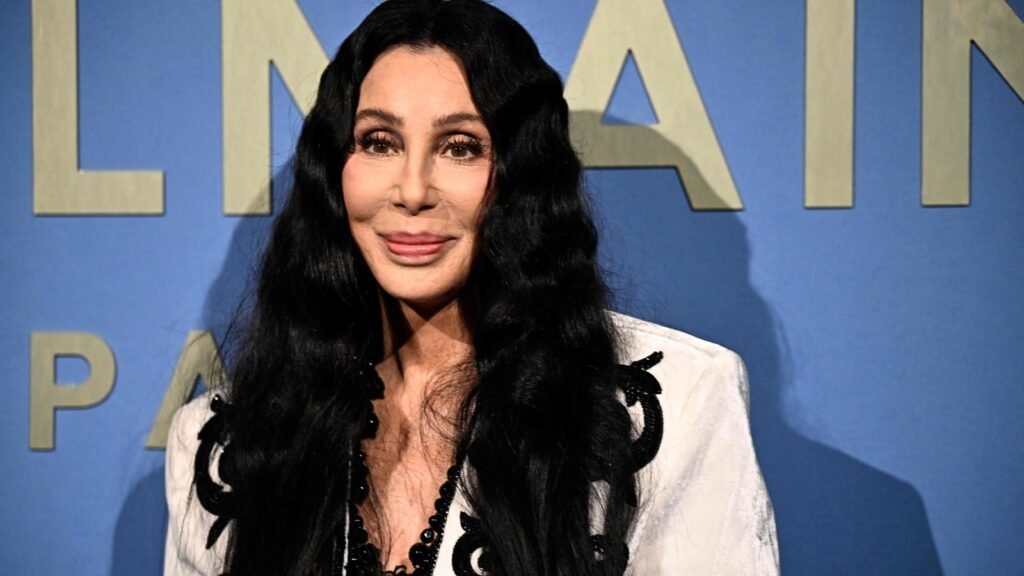 Cher reveals 80s heartthrob who 'broke her heart' and blasts ‘arrogant’ director: ‘He was a pig’ FilmyMeet